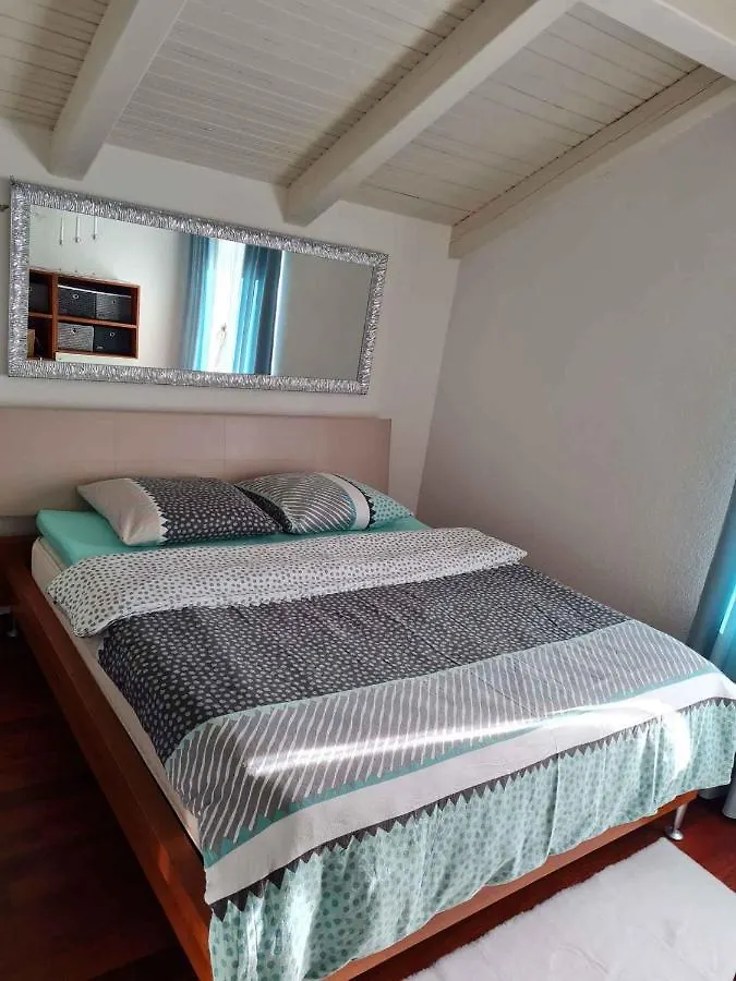 Apartment In Dramalj 42436
