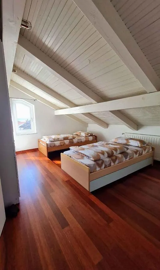 Apartment In Dramalj 42436