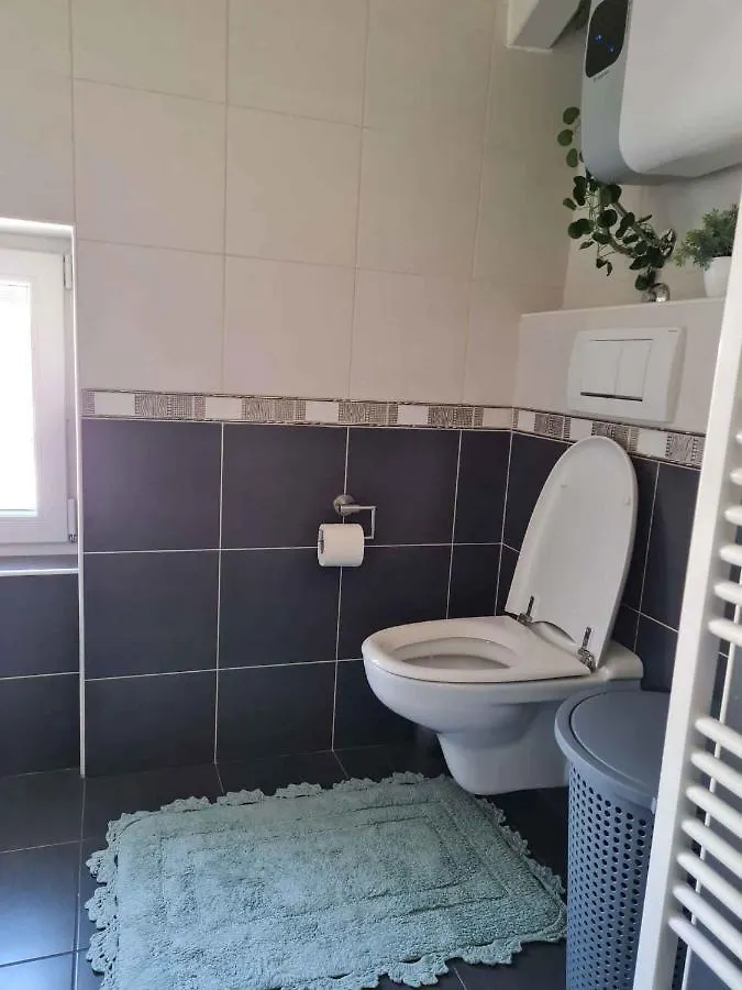 Apartment In Dramalj 42436