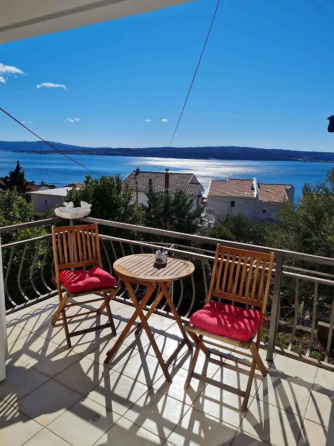 Apartment In Dramalj 42436