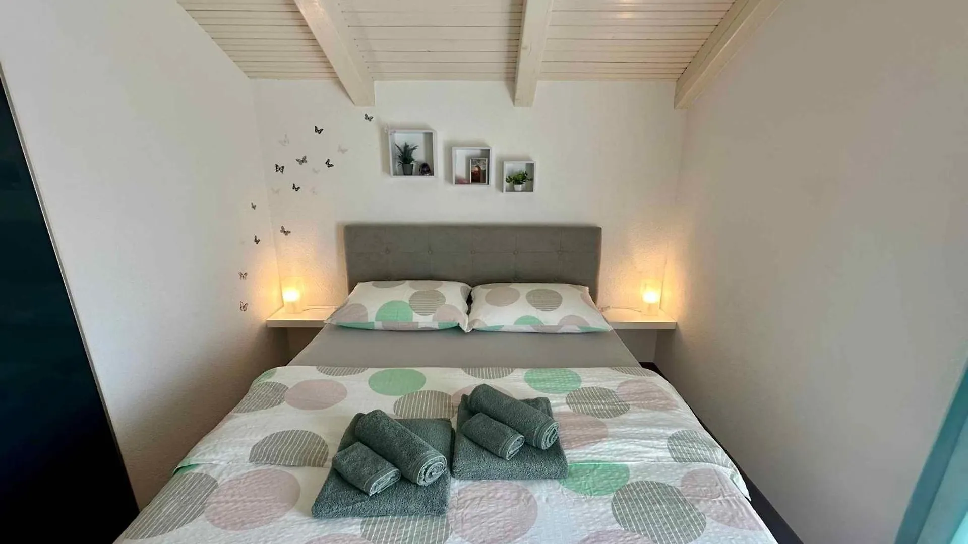 Apartment In Dramalj 42436